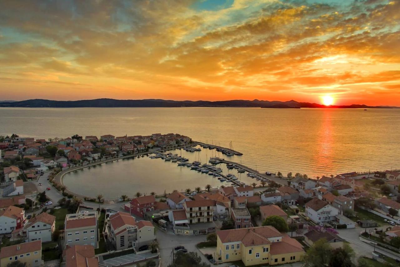 Apartments With A Parking Space Bibinje, Zadar - 12270 Екстериор снимка